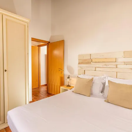 Amazing With Swimming Pool, Toscana Apartment